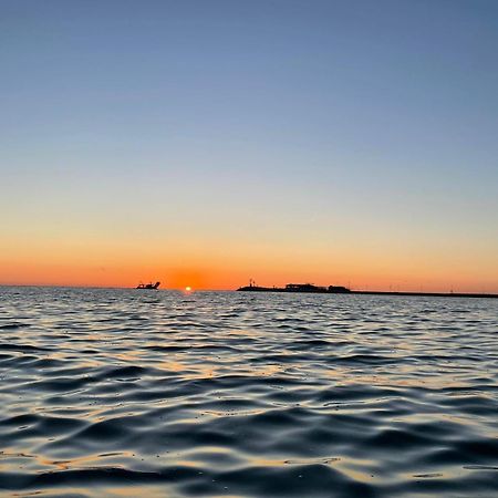 Rimini Bay Suites&Residence ภายนอก รูปภาพ