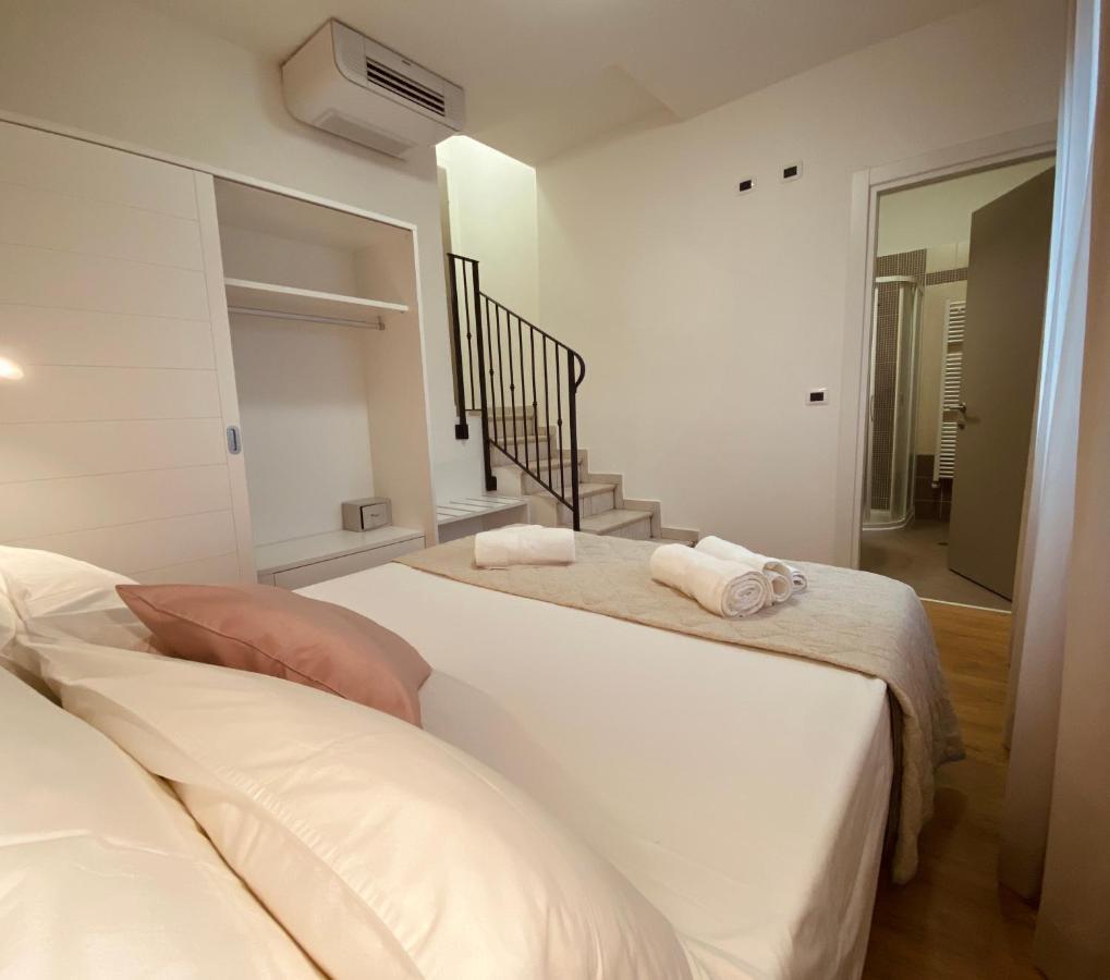 Rimini Bay Suites&Residence ภายนอก รูปภาพ