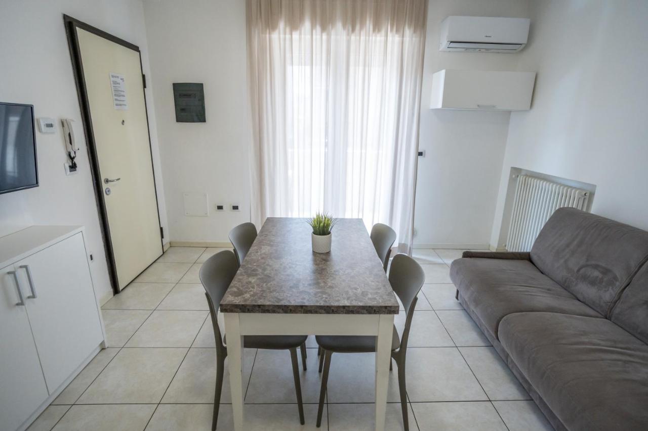 Rimini Bay Suites&Residence ภายนอก รูปภาพ
