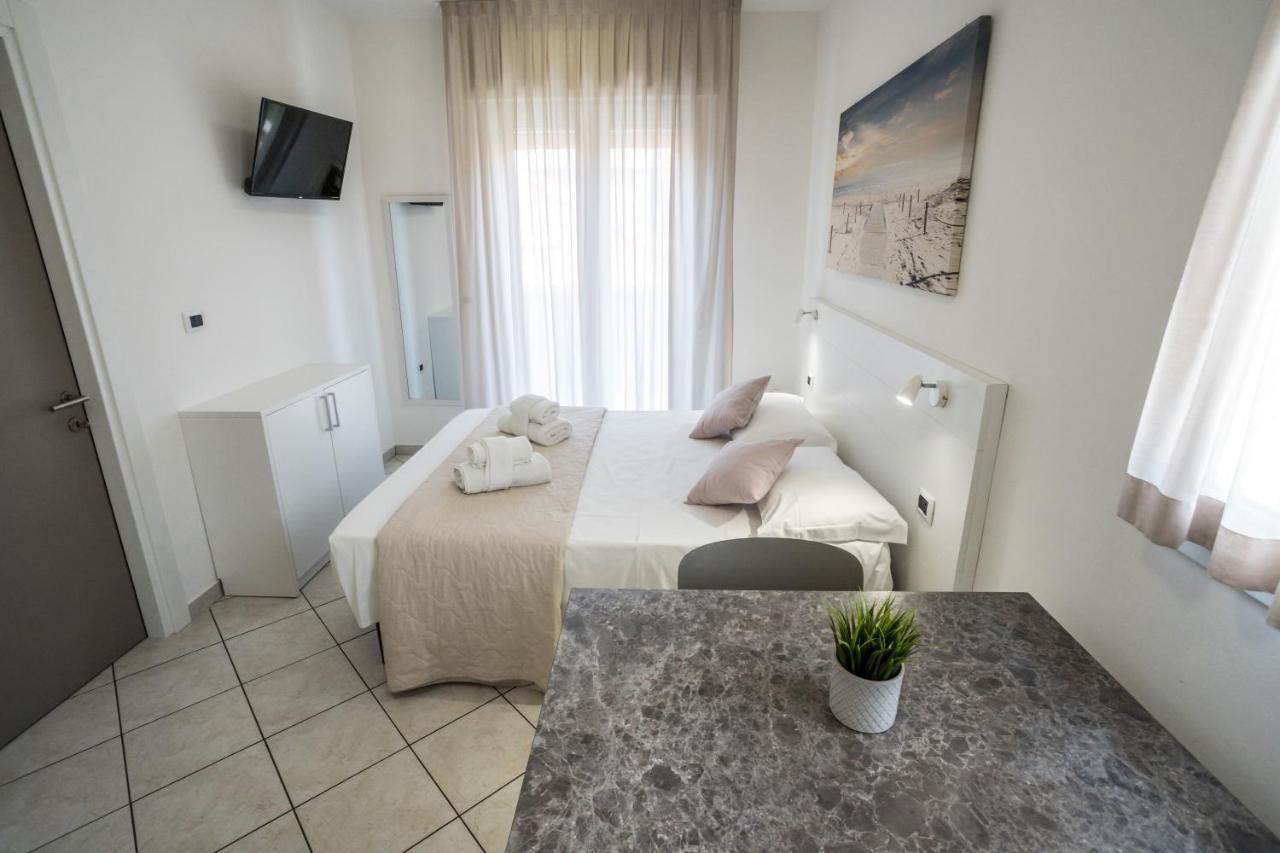 Rimini Bay Suites&Residence ภายนอก รูปภาพ