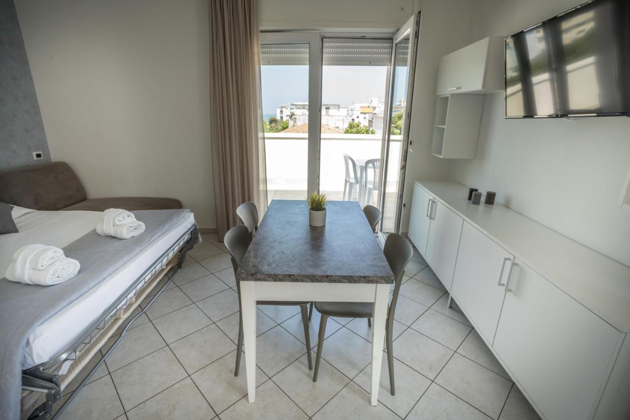 Rimini Bay Suites&Residence ภายนอก รูปภาพ
