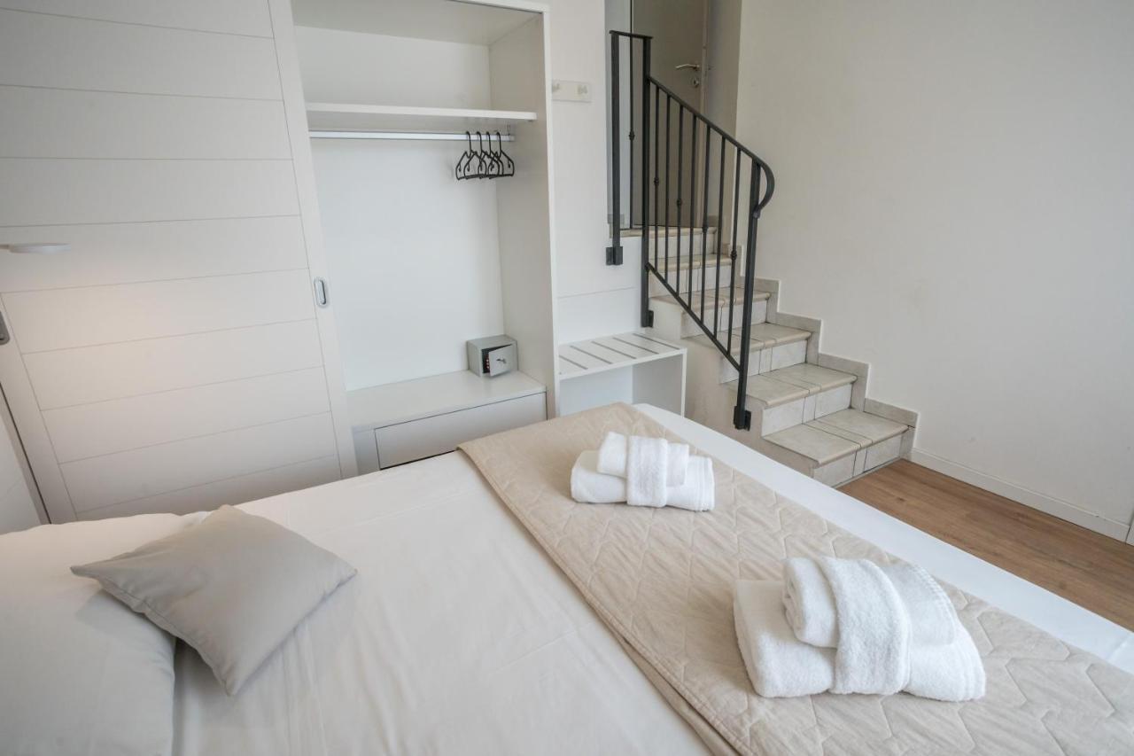 Rimini Bay Suites&Residence ภายนอก รูปภาพ