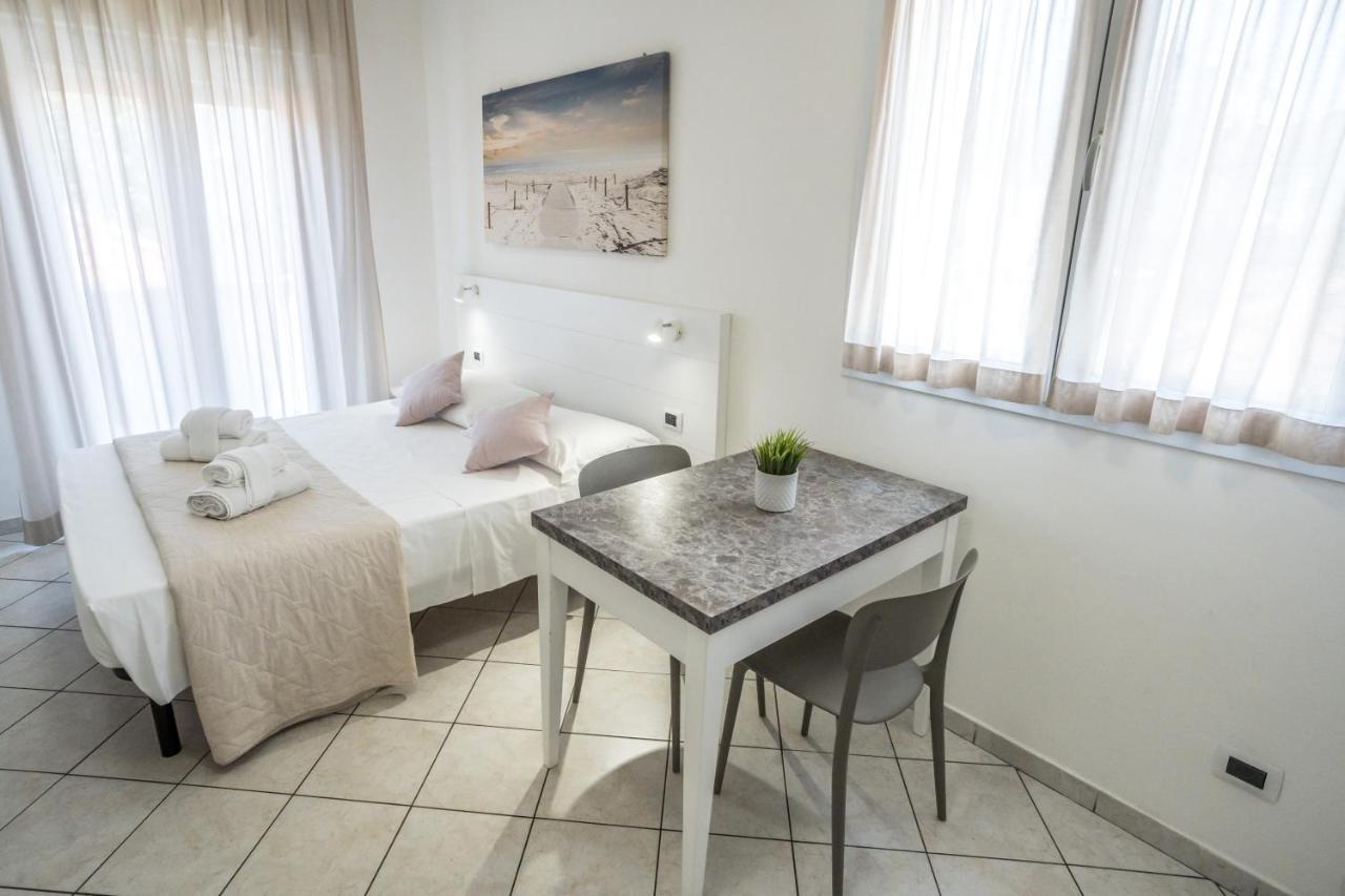 Rimini Bay Suites&Residence ภายนอก รูปภาพ