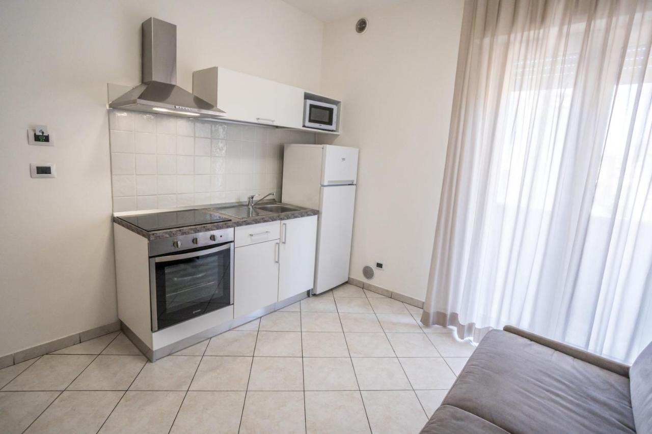 Rimini Bay Suites&Residence ภายนอก รูปภาพ