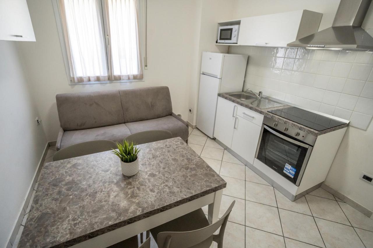 Rimini Bay Suites&Residence ภายนอก รูปภาพ