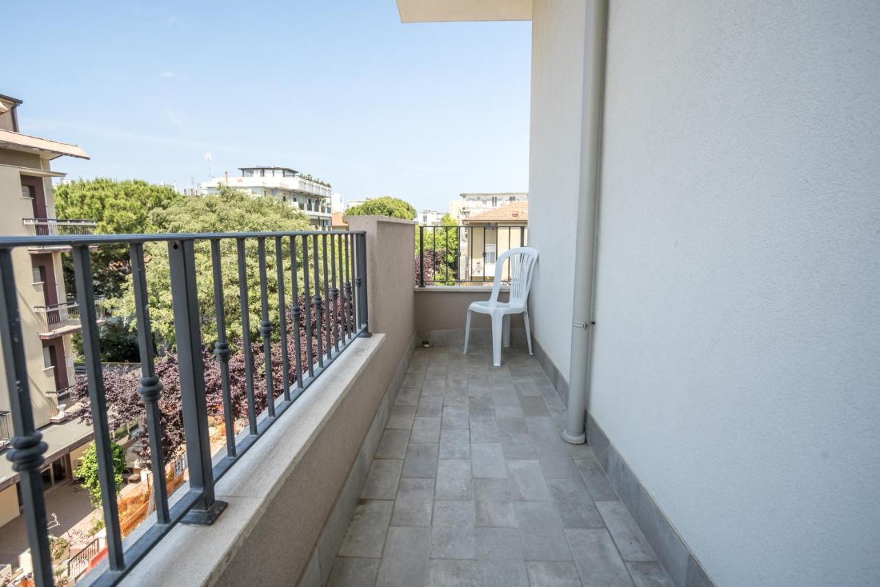 Rimini Bay Suites&Residence ภายนอก รูปภาพ