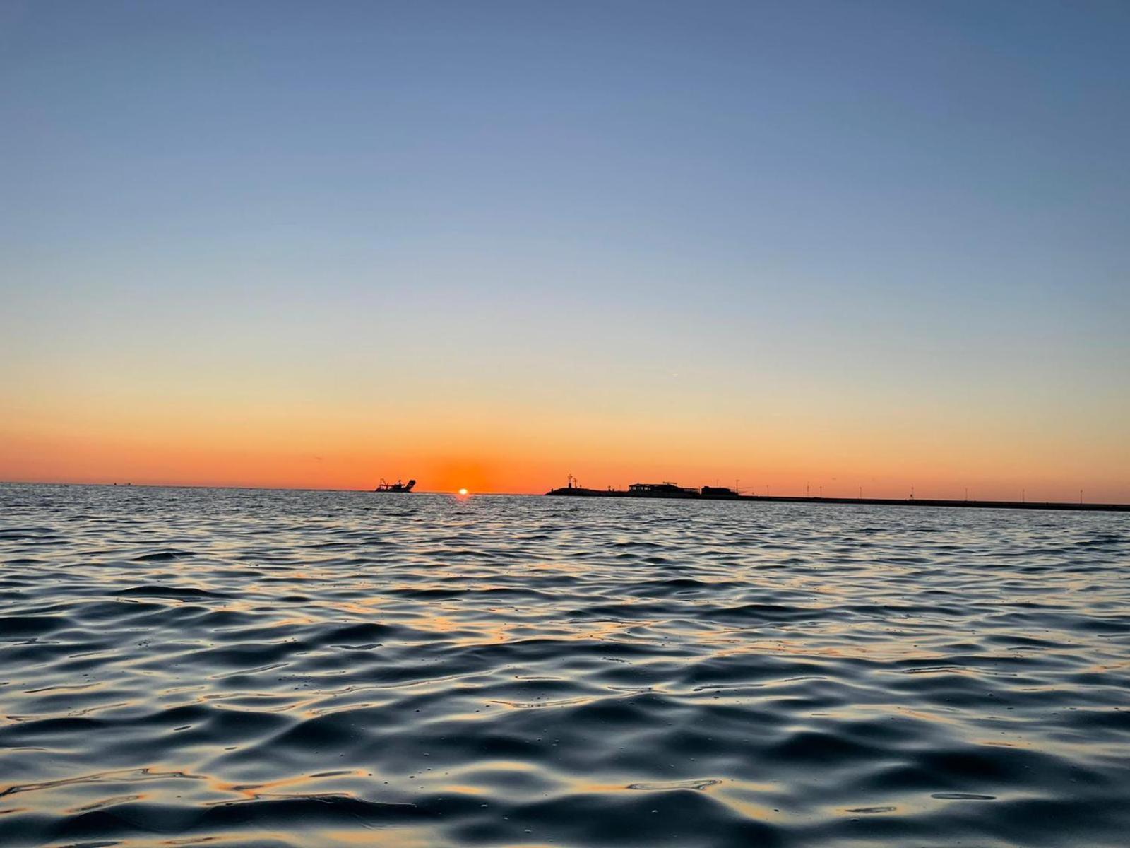 Rimini Bay Suites&Residence ภายนอก รูปภาพ
