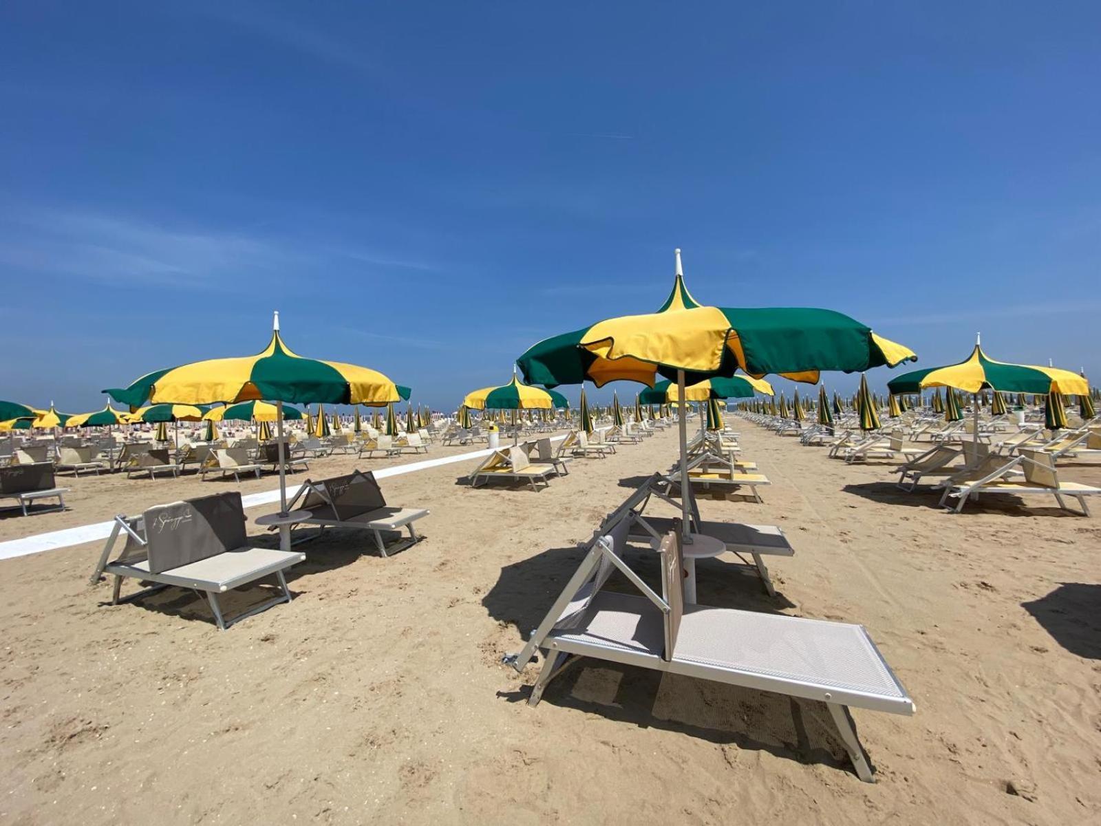 Rimini Bay Suites&Residence ภายนอก รูปภาพ
