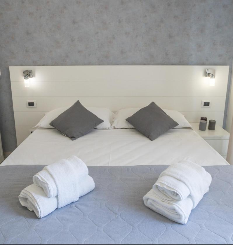 Rimini Bay Suites&Residence ภายนอก รูปภาพ